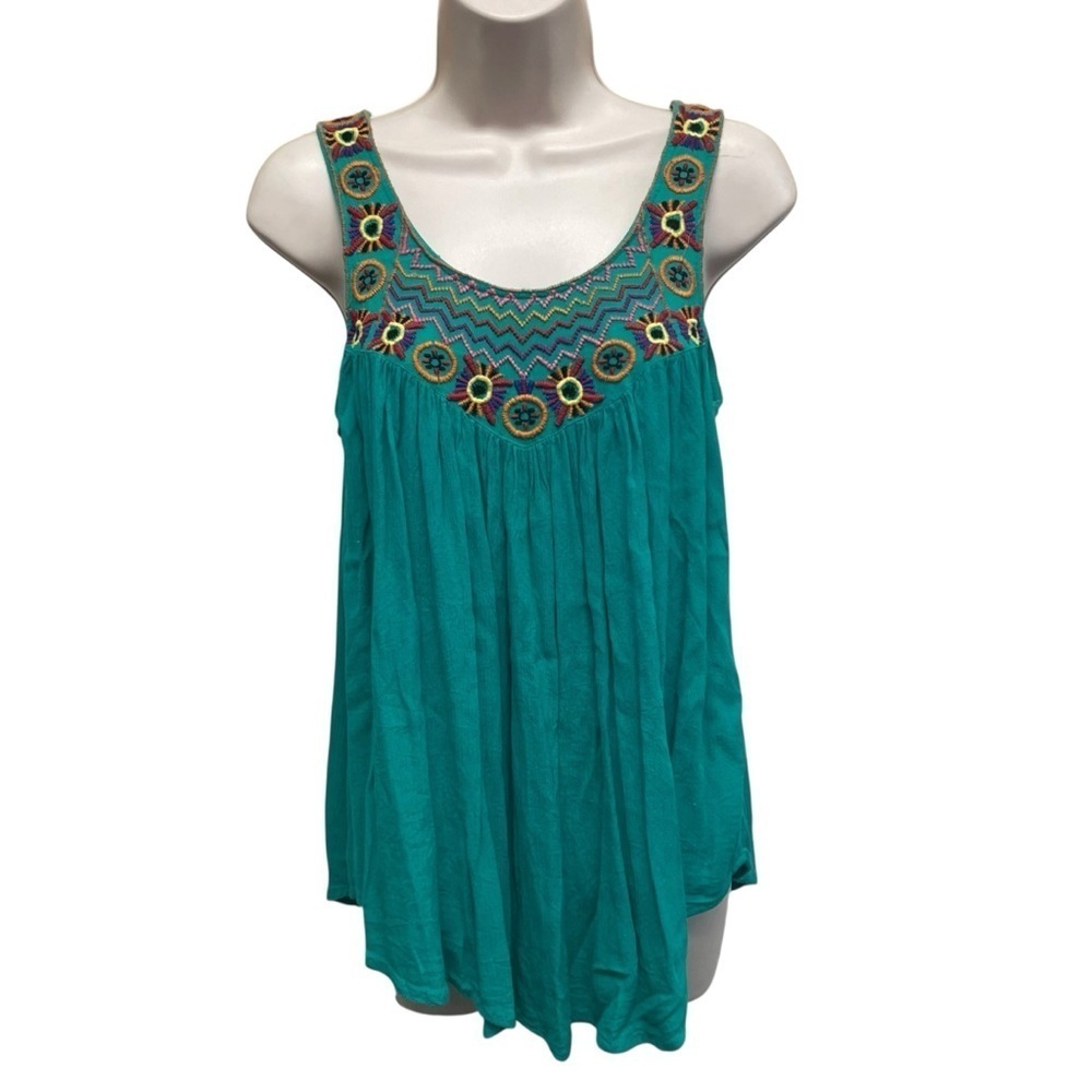 World market women’s embroidered tank top green boho size small/medium